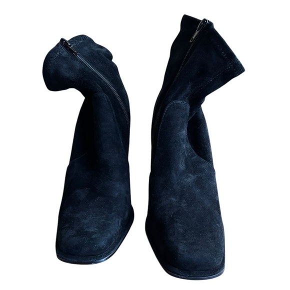 NWT Aqua Black Suede Block Heel Square Toe Bootie Size 3.75 Inch Heel Size 6.5 - Picture 4 of 10